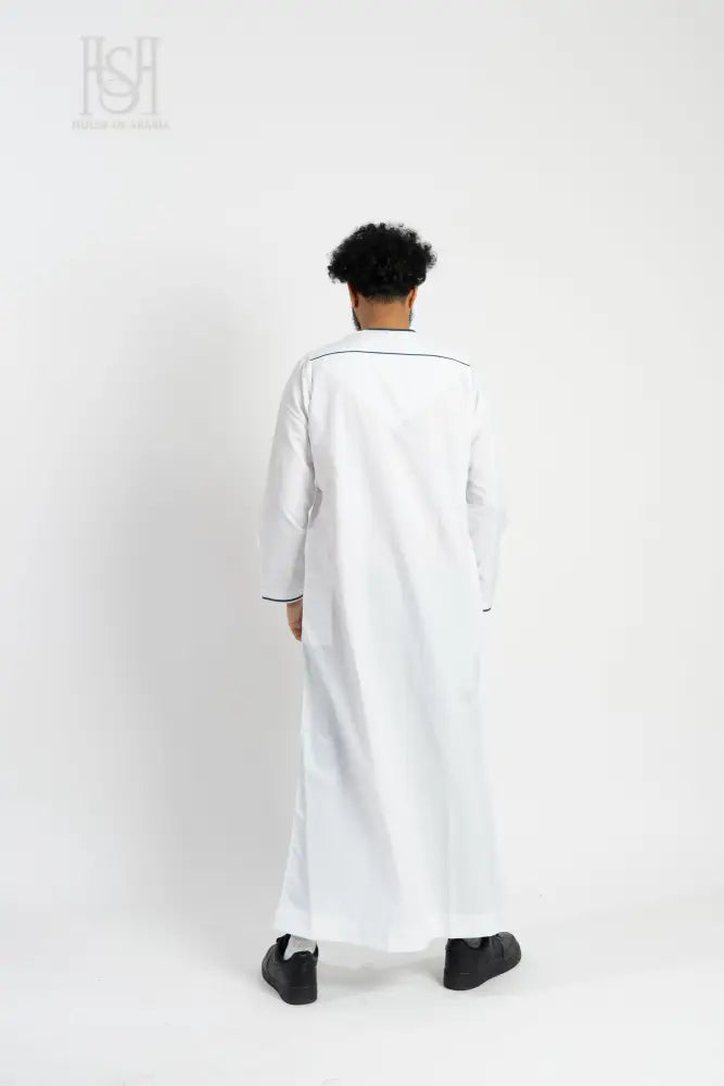 Men’s Omani Thobe - White with Navy Blue Tassel 60 / 23