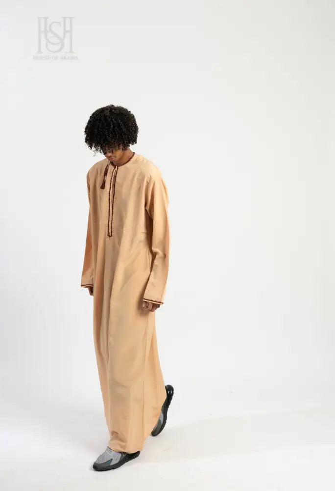 Men’s Omani Thobe with Design - 58 / 23